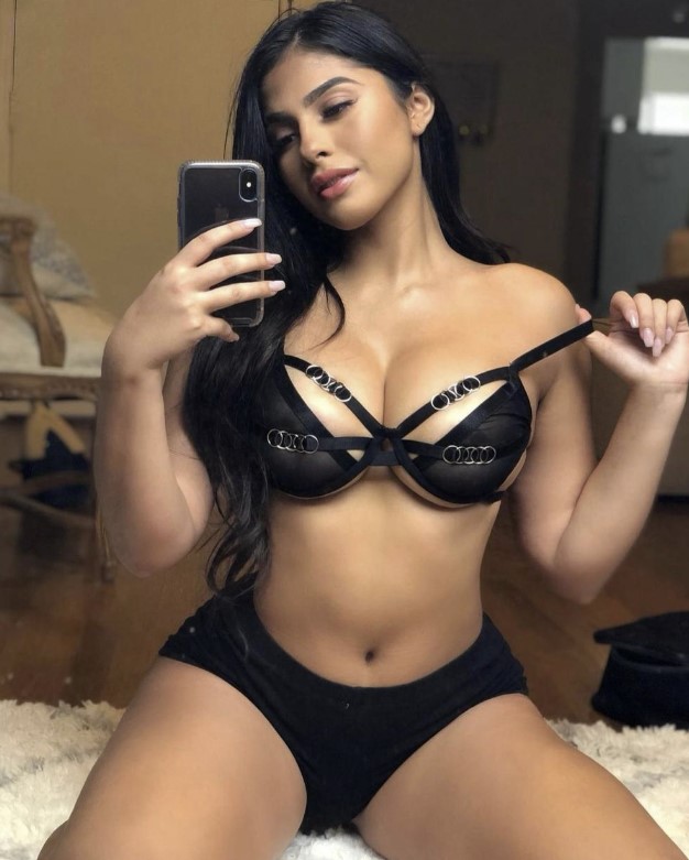 kocaeliescortmiray-1 Kocaeli Escort Miray Hadi Gel Yüzüme Boşal