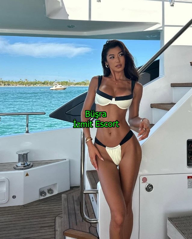 izmitescortbusra-2 İzmit Escort Büşra Kostümlü Fantazilere Bayılırım!